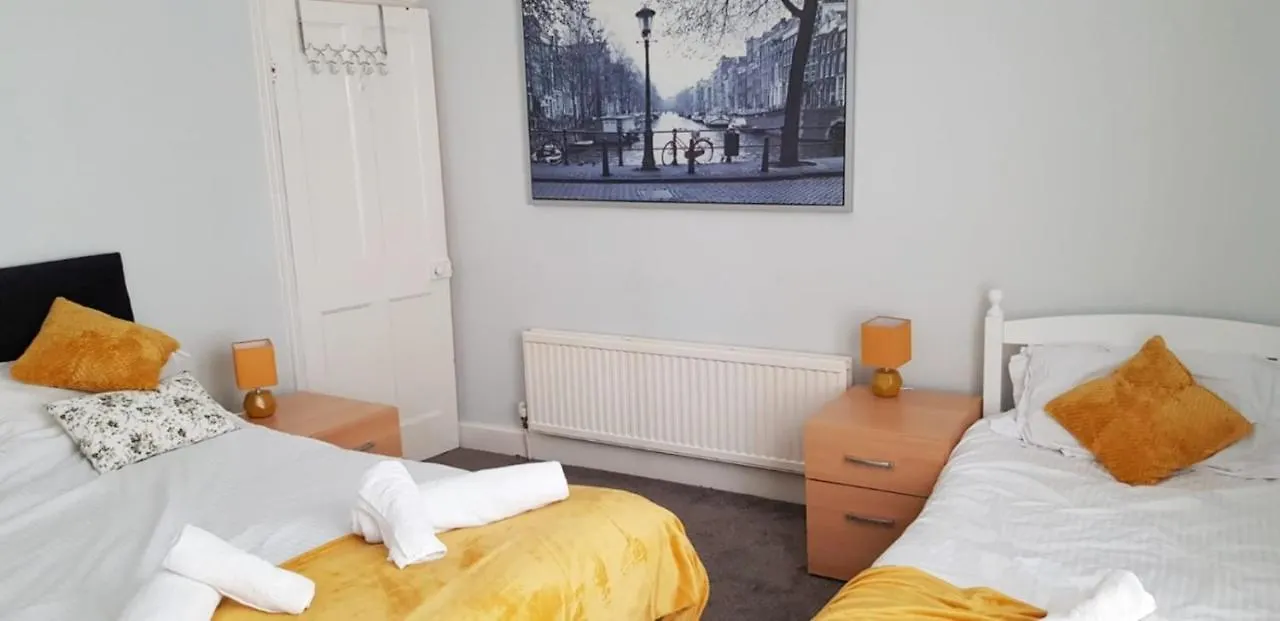 노팅엄 Matlock Street - Excellent House For Essential Workers And Contractors Parking Wifi 빌라 펜션