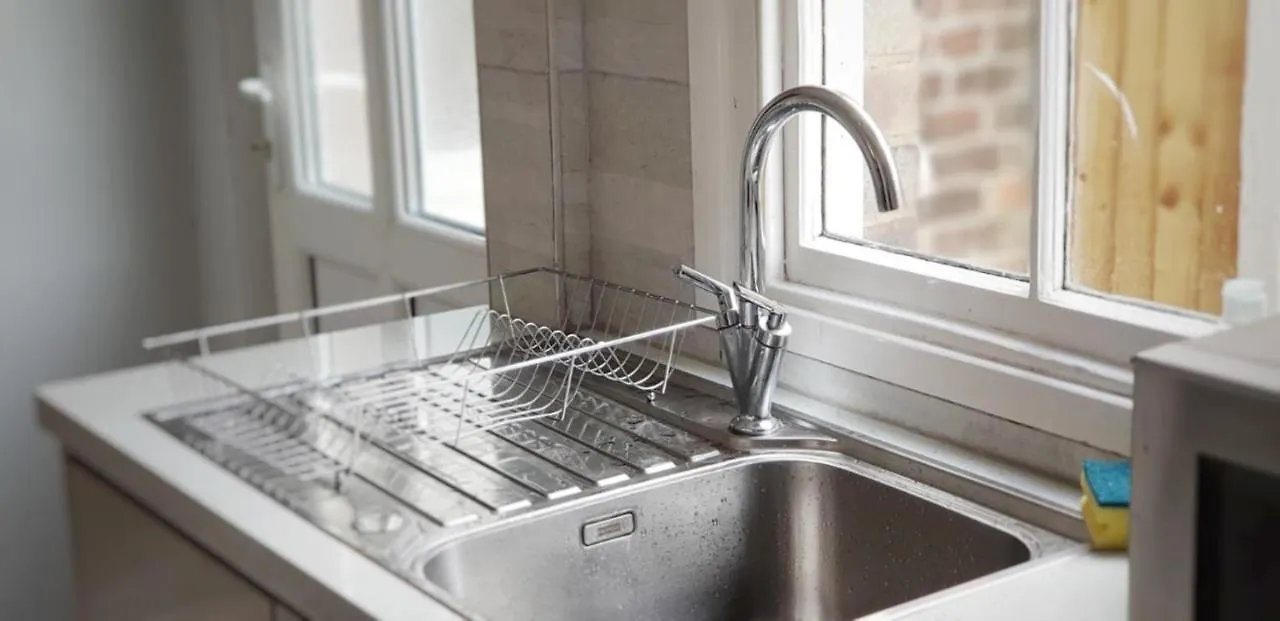 노팅엄 Matlock Street - Excellent House For Essential Workers And Contractors Parking Wifi 빌라