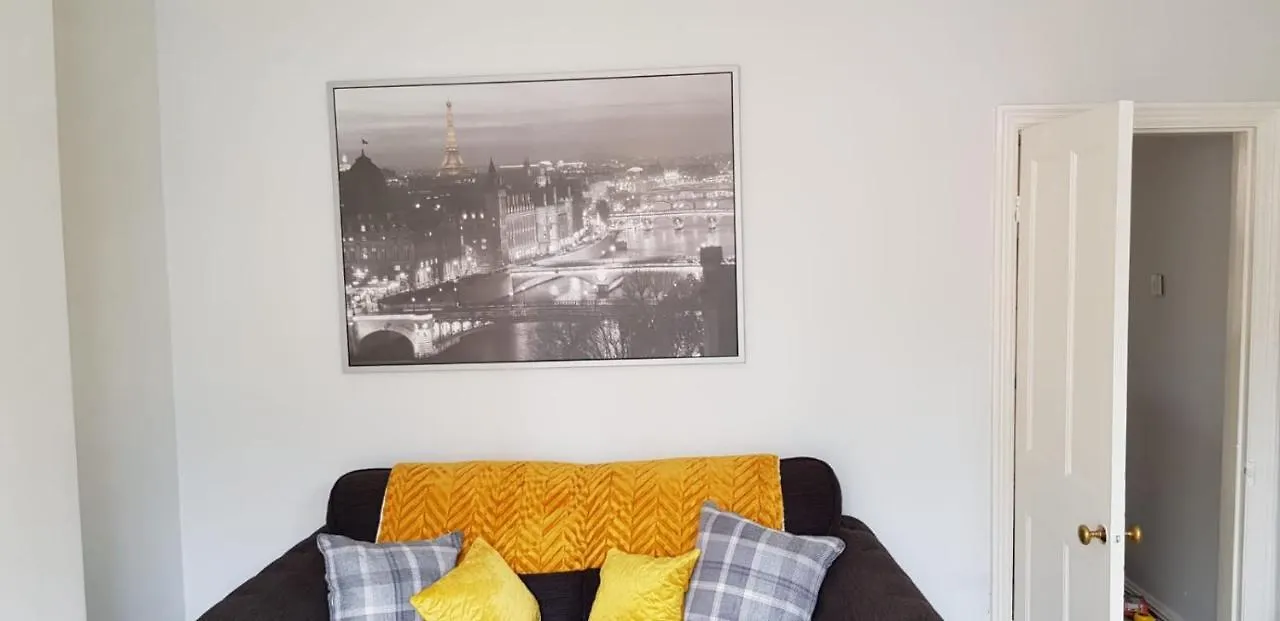 Semesterbostad Matlock Street - Excellent House For Essential Workers And Contractors Parking Wifi Villa Nottingham